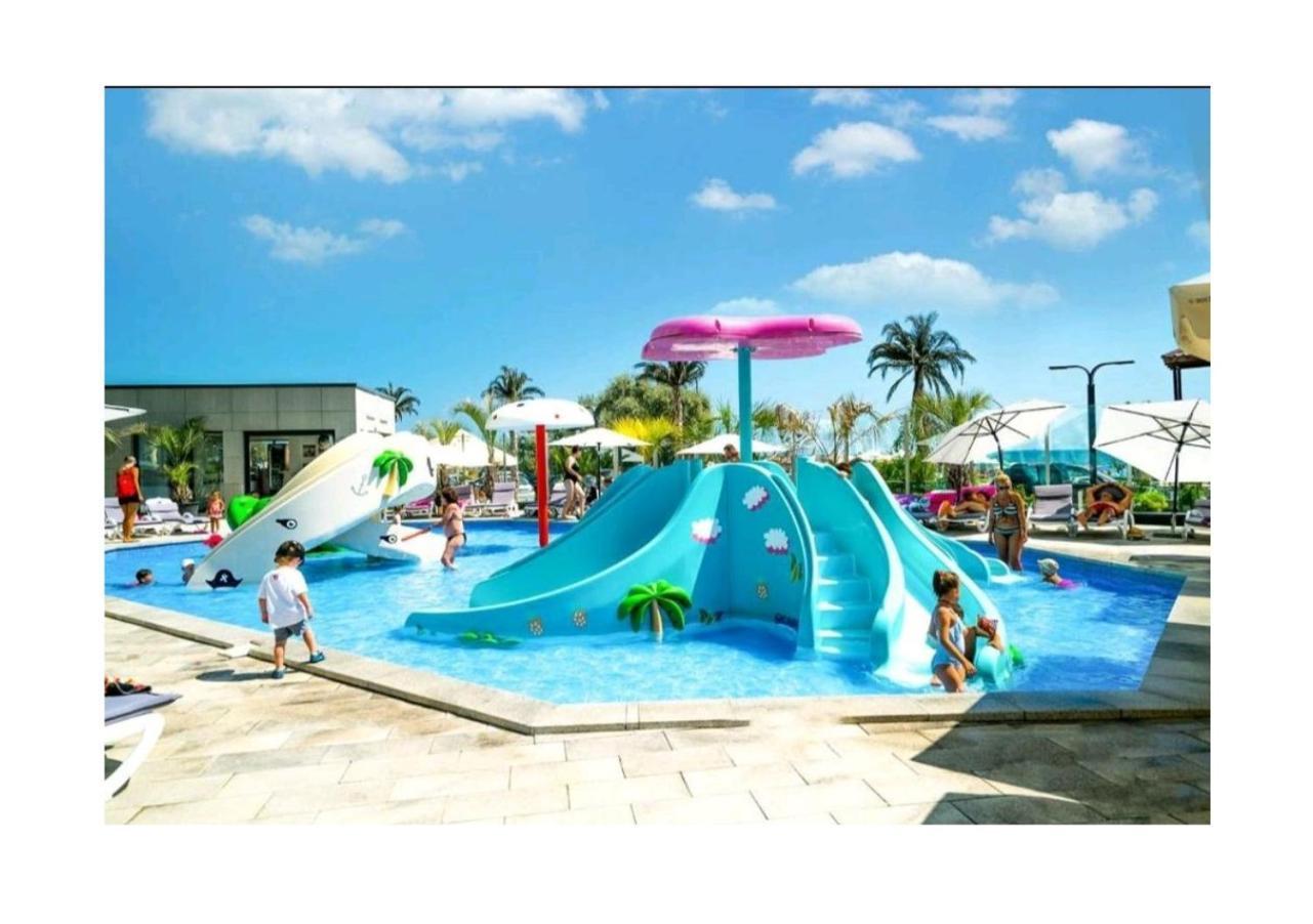 Aquamarine - Pool & Spa Beach Resort Năvodari المظهر الخارجي الصورة