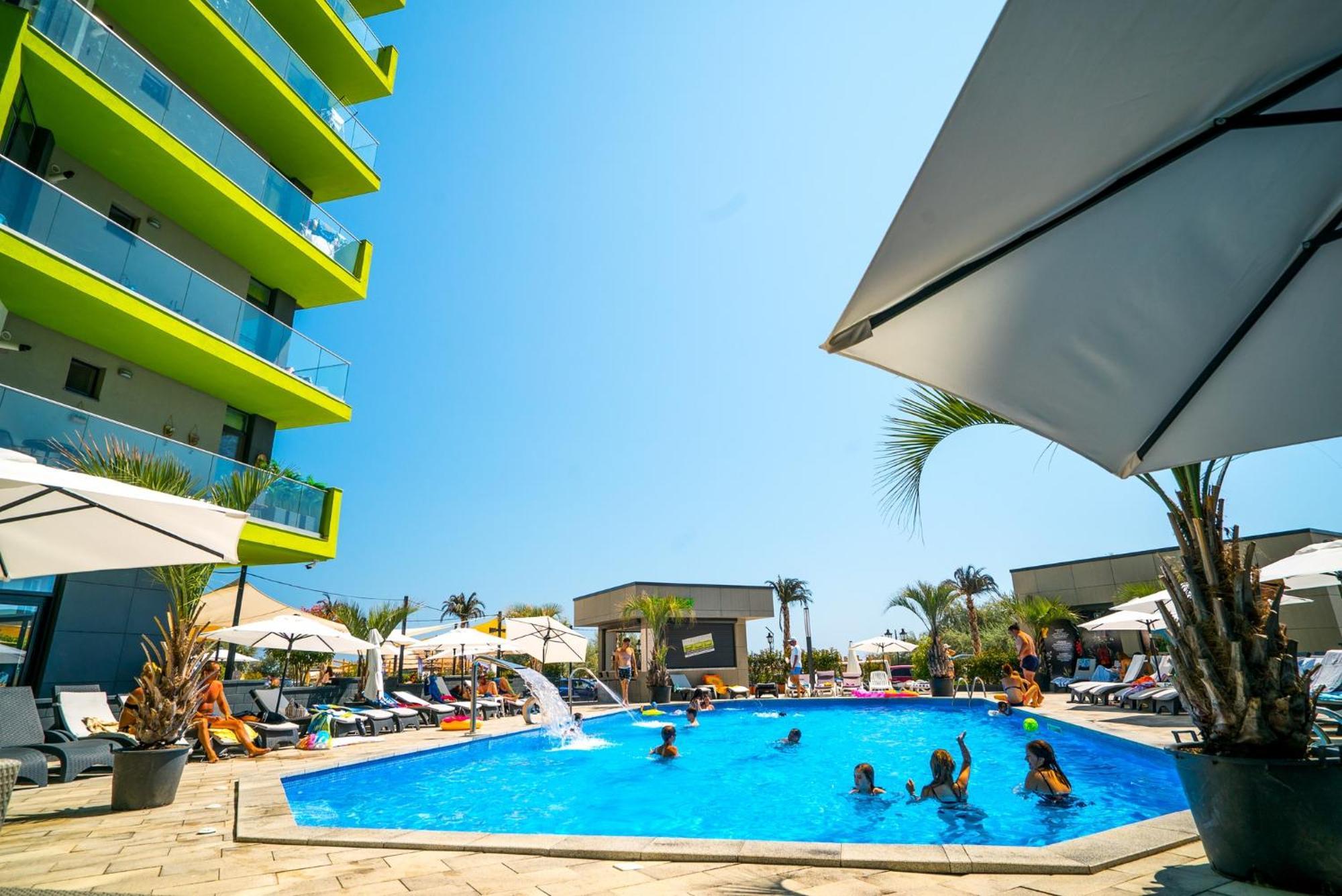 Aquamarine - Pool & Spa Beach Resort Năvodari المظهر الخارجي الصورة