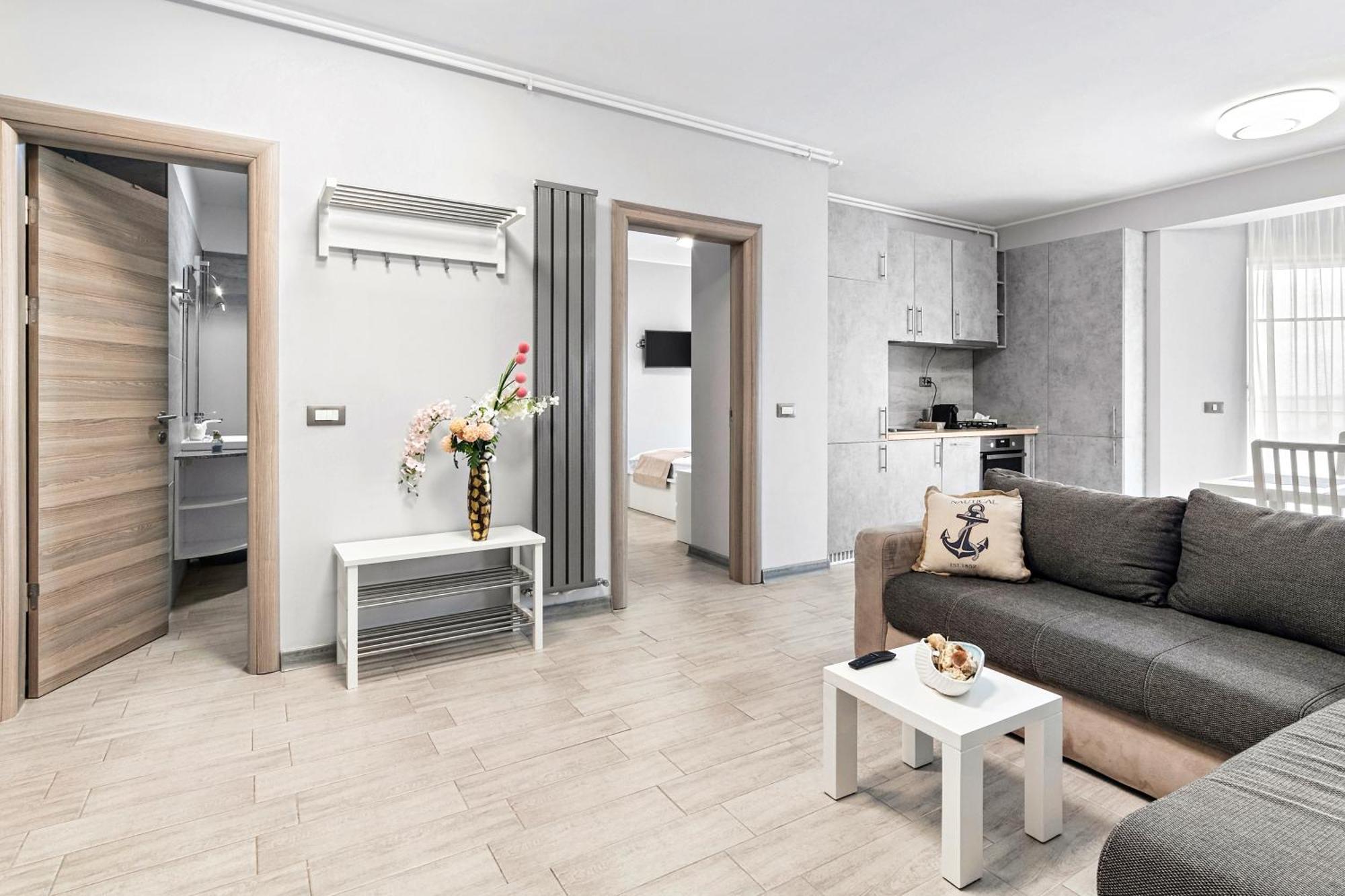 Aquamarine - Pool & Spa Beach Resort Năvodari المظهر الخارجي الصورة